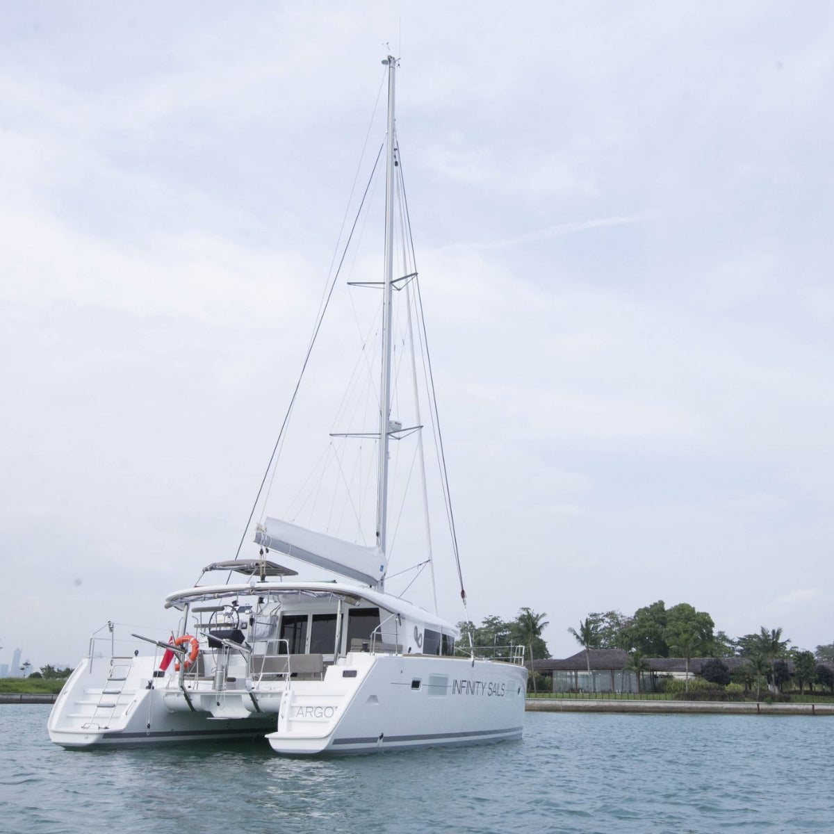 Argon 4-Hour Private Yacht Charter (Up to 18 Pax)