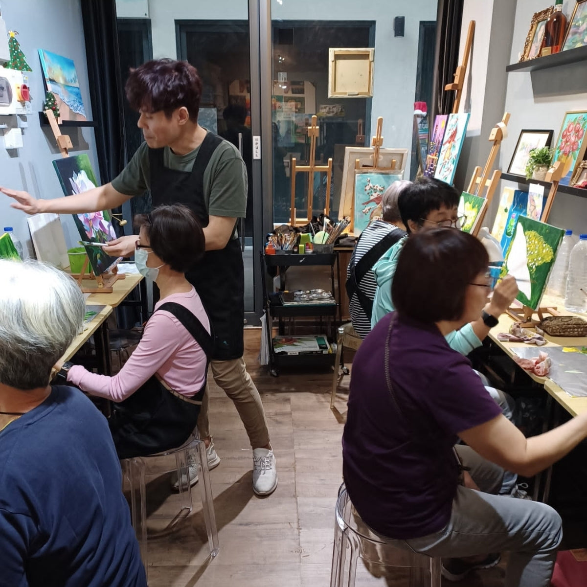 Evergreen Trial Art Class for Seniors at Gallery J Art Studio