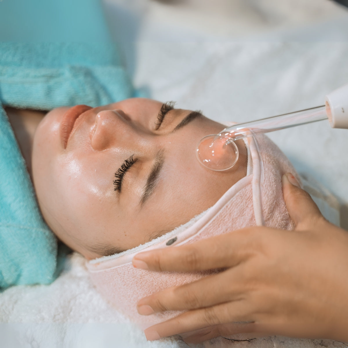 Hydra o2 Boto Lift & Glow Peptide Facial Treatment