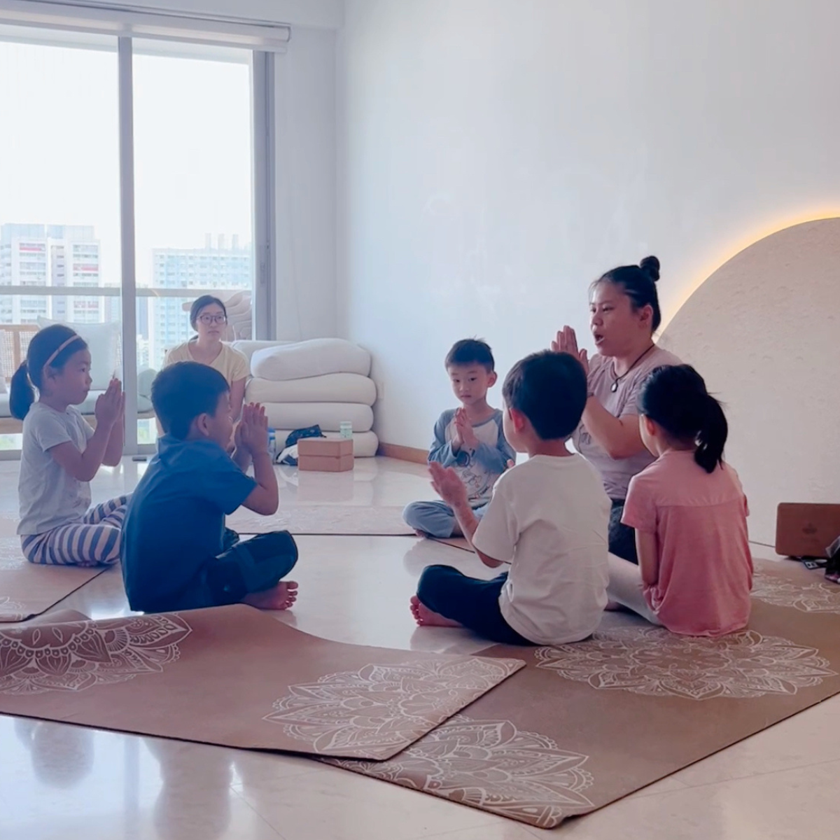 Little and Junior Yogis (4 Sessions Package)
