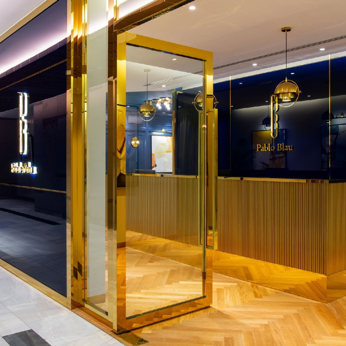 60-Min Multi-Award-Winning Bespoke Facial + Bespoke Eye Treatment in Signature Salt Room