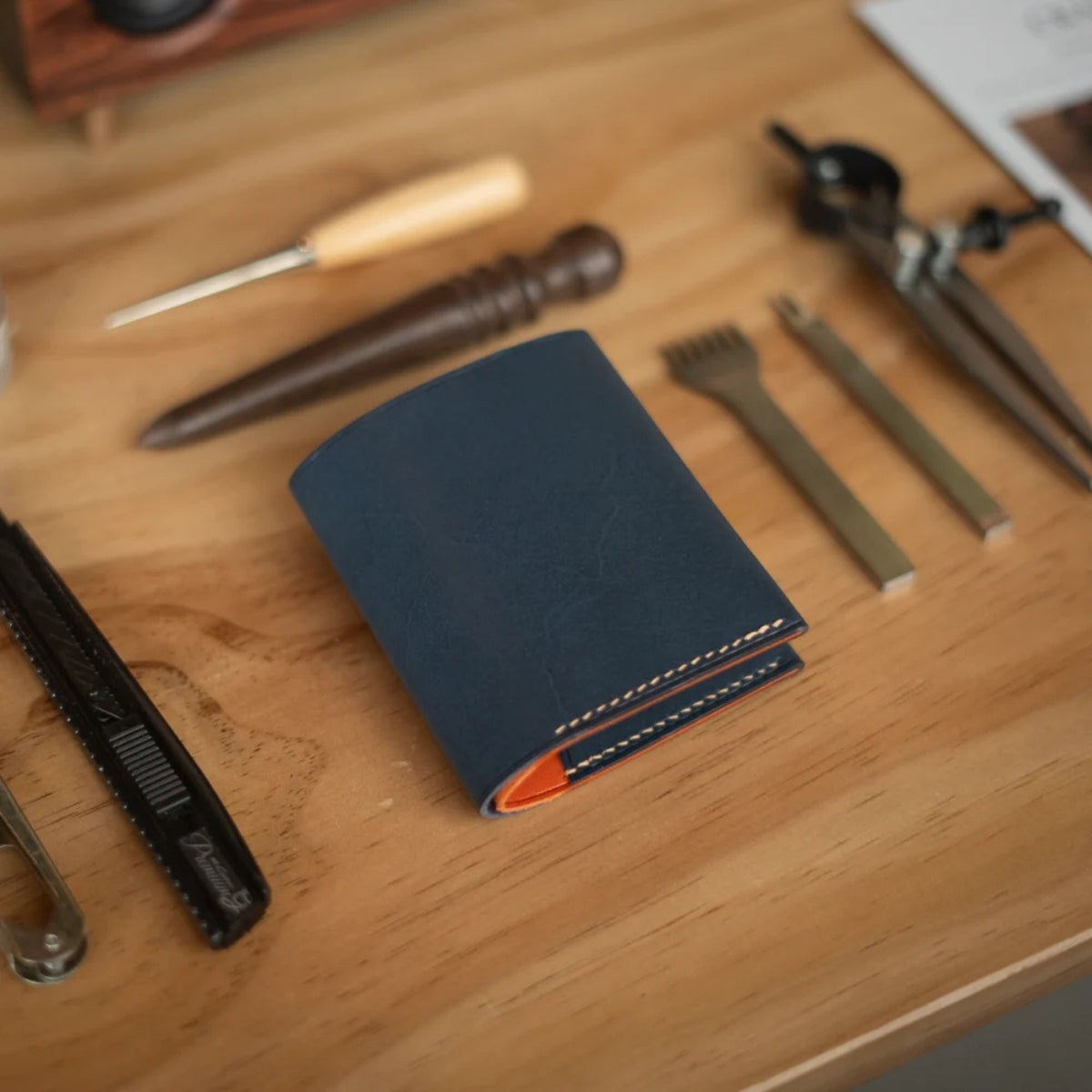 Basic Leather Bi-fold Wallet Crafting Workshop