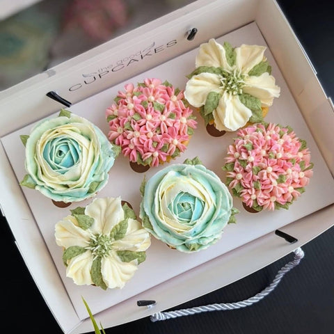 Box of 6 Floral Cupcakes (Luxury Edition) by The Good Cupcakes
