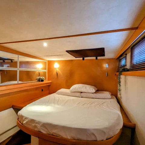 Escapade 4-Hour Private Yacht Experience (Up to 32 Pax)