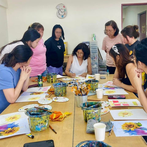 3-Hour Adults Watercolour Painting Workshop – Singapore Themed / Floral
