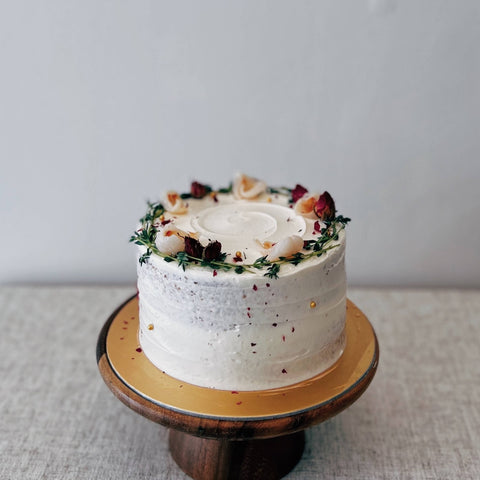 Sarah’s Loft 6-Inch Standard Cake Collection