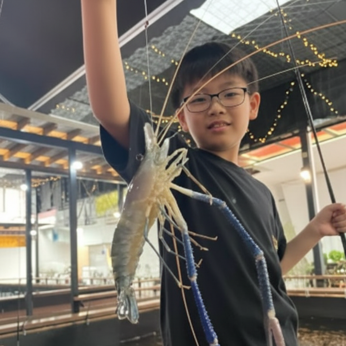 Student Special: Prawning Experience for Students with Valid Student Pass – Free Drink