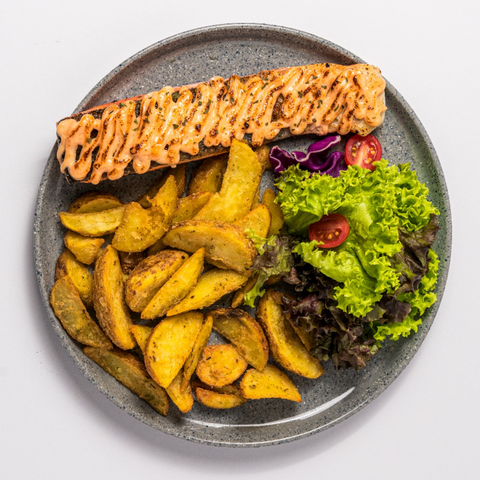 Surf & Turf Party: Ribeye & Salmon Set for 2 come with drinks